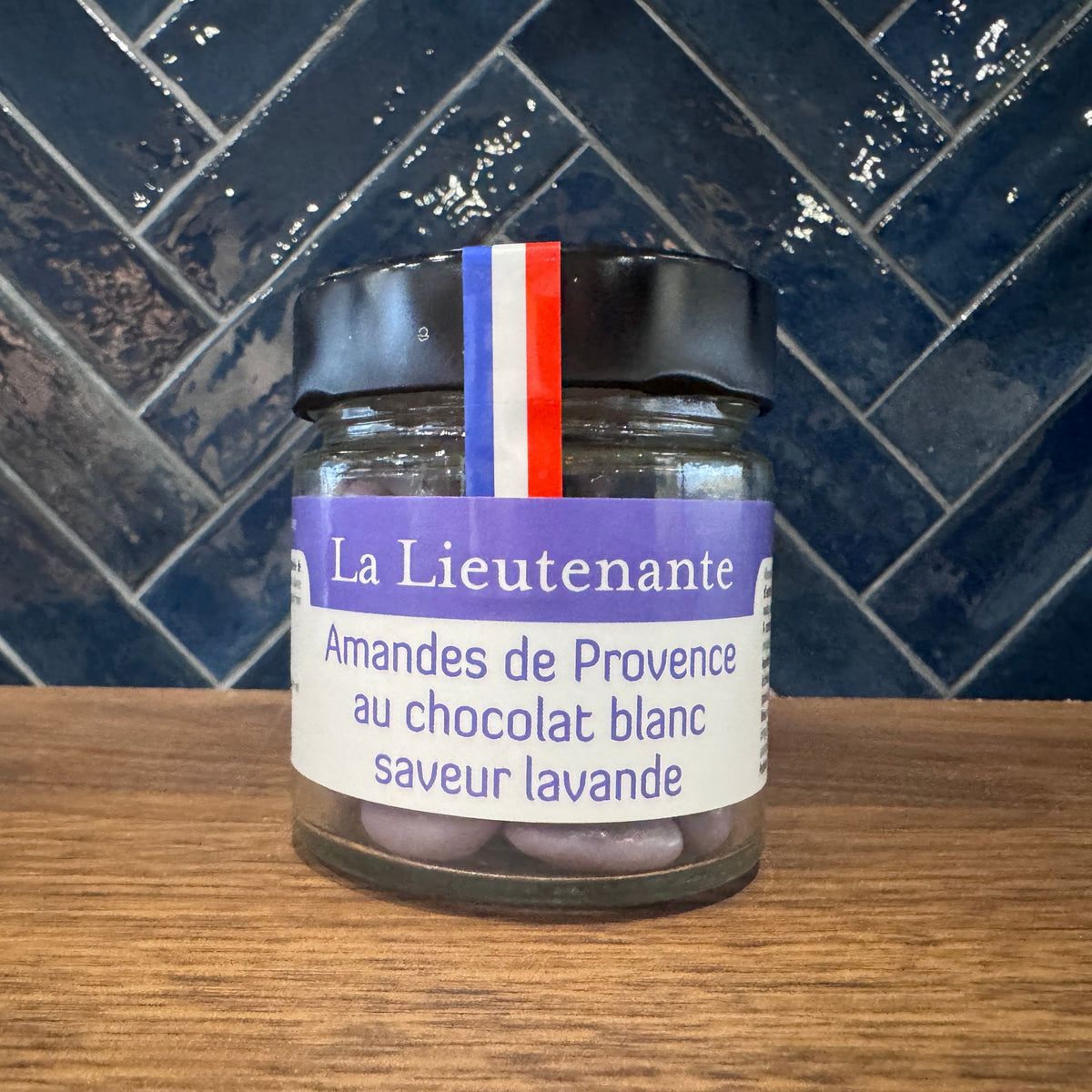 Amandes de Provence au chocolat au lait et lavande