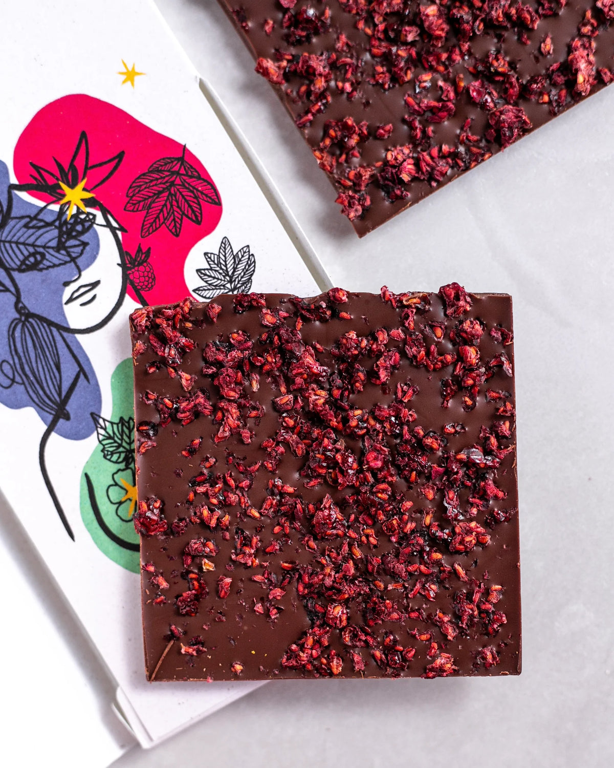 Tablette de chocolat à la framboise, épicerie sucrée